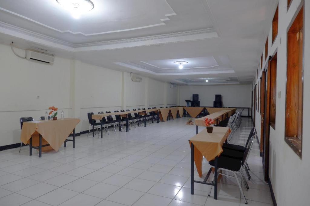 Hotel Tiara Garut Ngoại thất bức ảnh