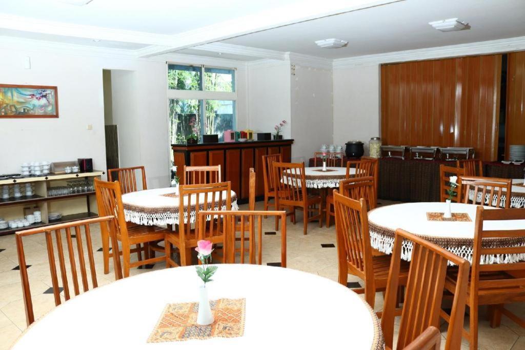 Hotel Tiara Garut Ngoại thất bức ảnh